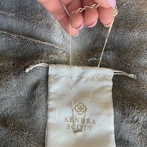 Kendra Scott Fern gold dainty necklace